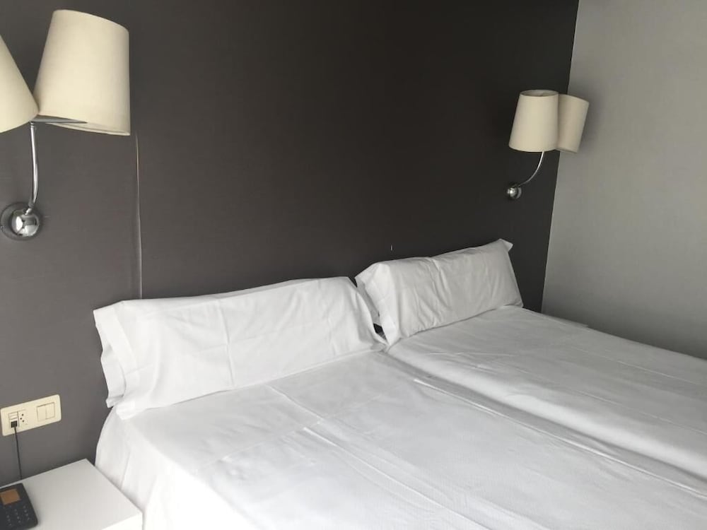 Hotel Bilbi 30/57