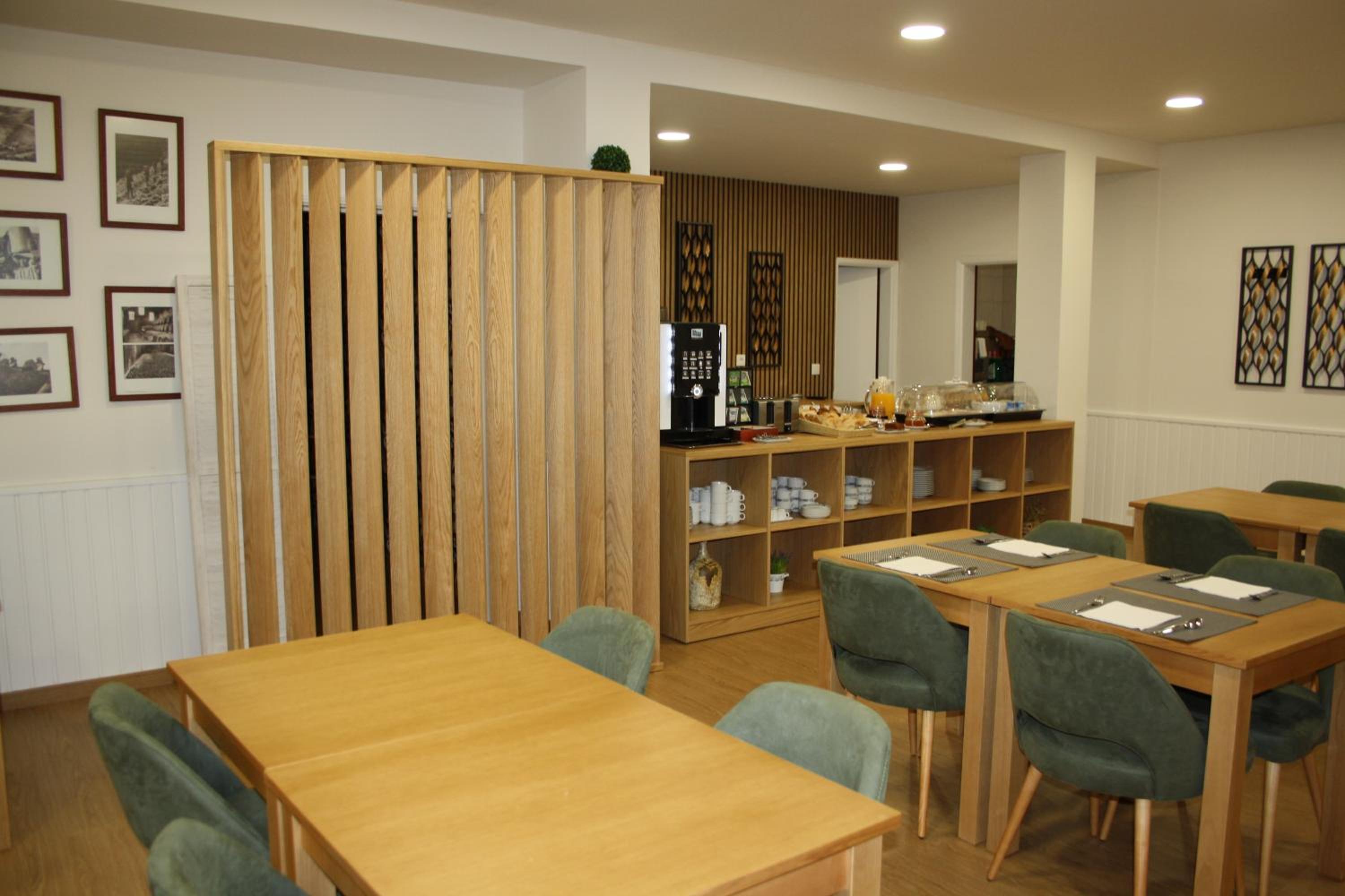 Hotel Ribadouro 28/50