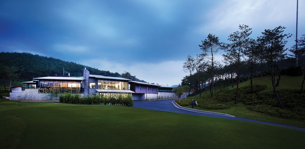 Tops 10 Resort Donggang Cistar 44/48