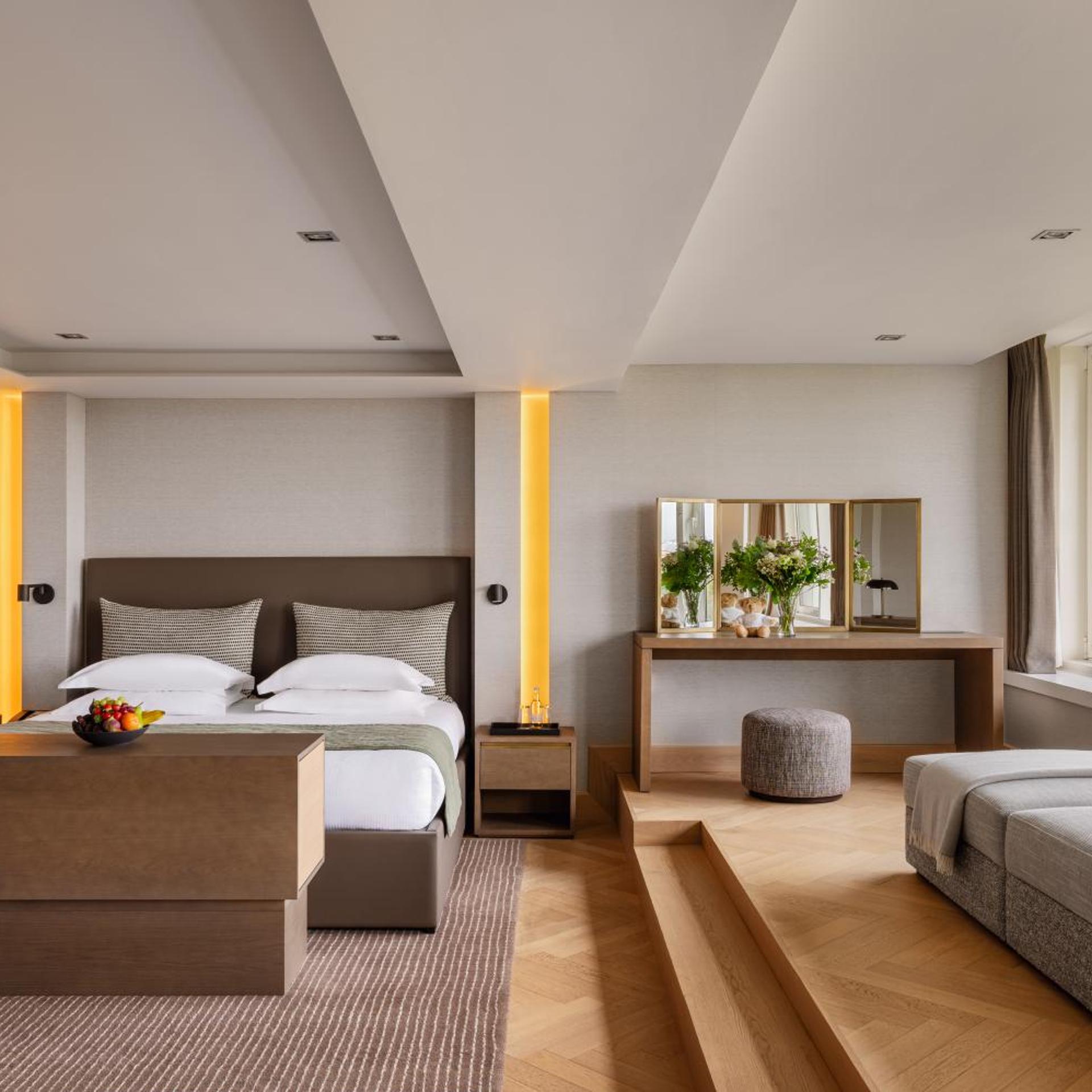 Master, Suite