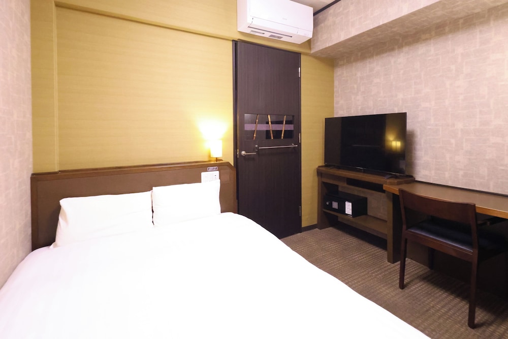 Moderate, Double Bed