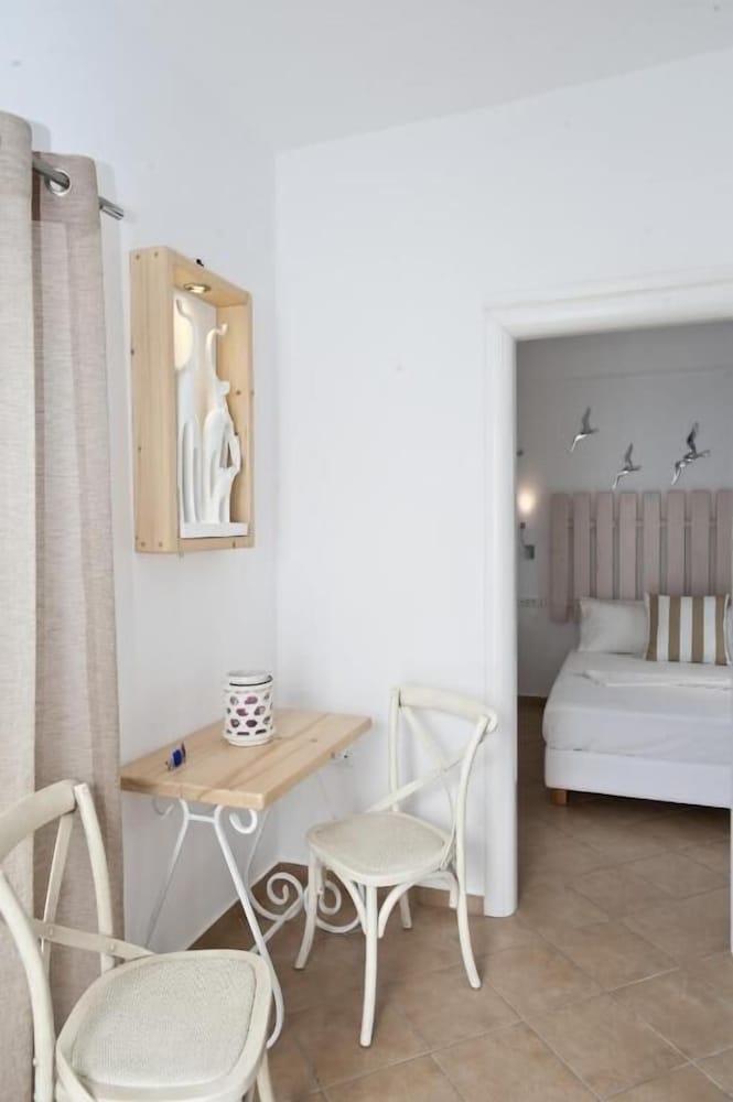 Yanna Luxury Suites 26/47