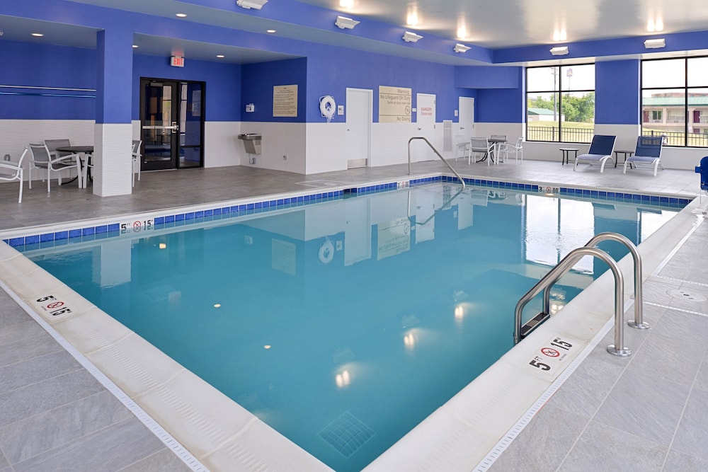 Hampton Inn & Suites Cincinnati-Mason 3/31
