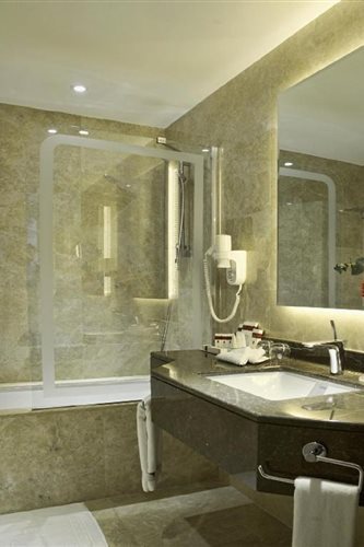 Room, Single, Double or Twin Bed