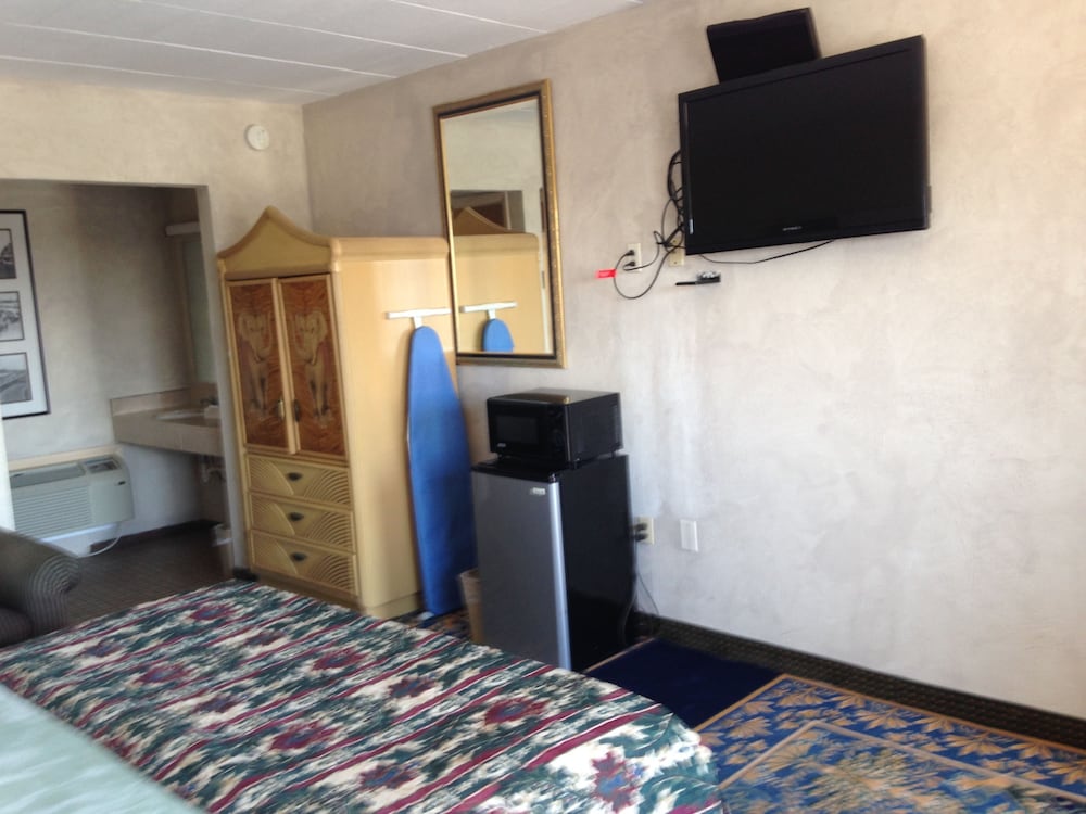 Super 8 by Wyndham Hazleton 14/33