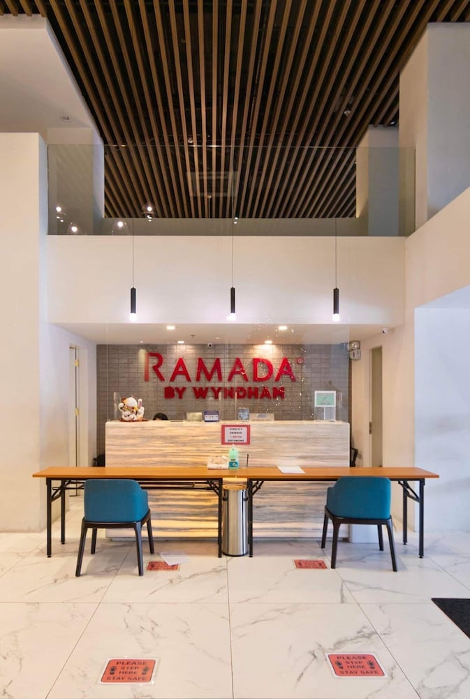 Ramada Encore by Wyndham Makati 3/50