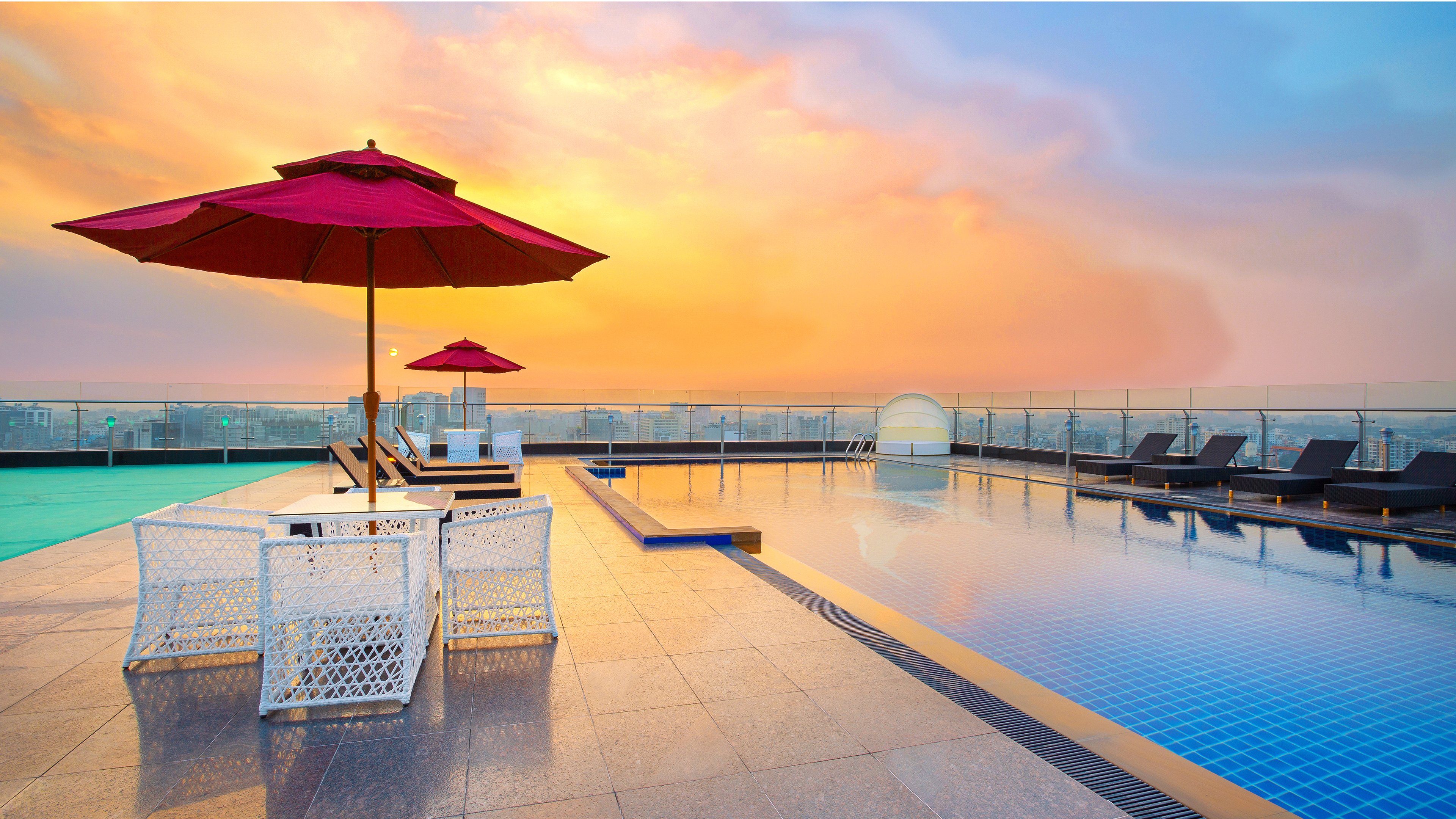 Holiday Inn Dhaka City Centre 46/48