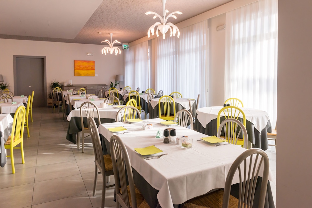 Hotel Helvetia 32/49