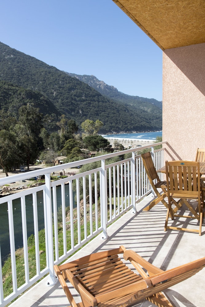 Résidence Hotelière Capu Seninu 10/50