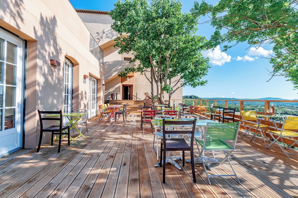 GRAND GITE HOTEL LE NESK 48/65