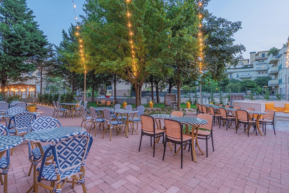Castrum Hotel Szekesfehervar 60/62
