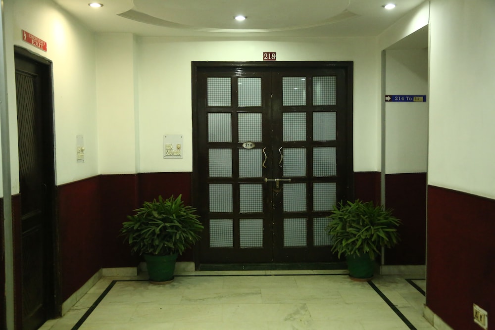 Hotel Krishna Sagar(Raj Nagar) 5/62