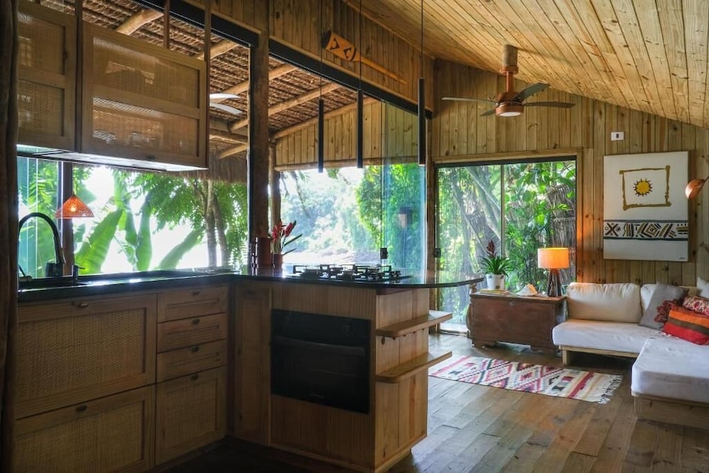 Casa Luz 56/73