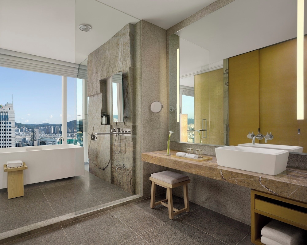PARK HYATT SEOUL 74/76
