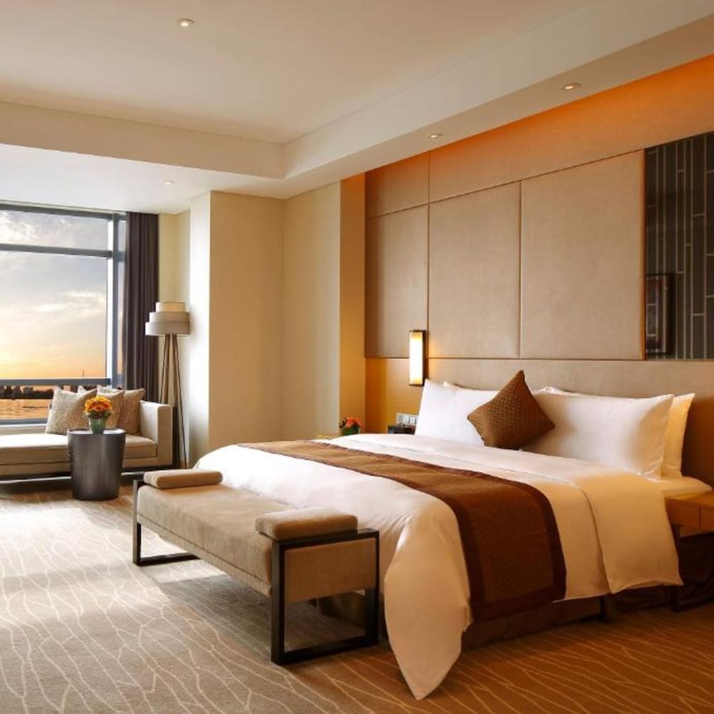 CROWNE PLAZA YANGZHOU 13/78