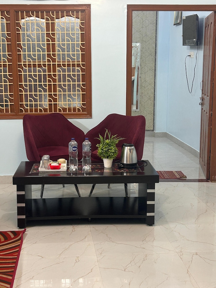 Trilok Residency 6/50