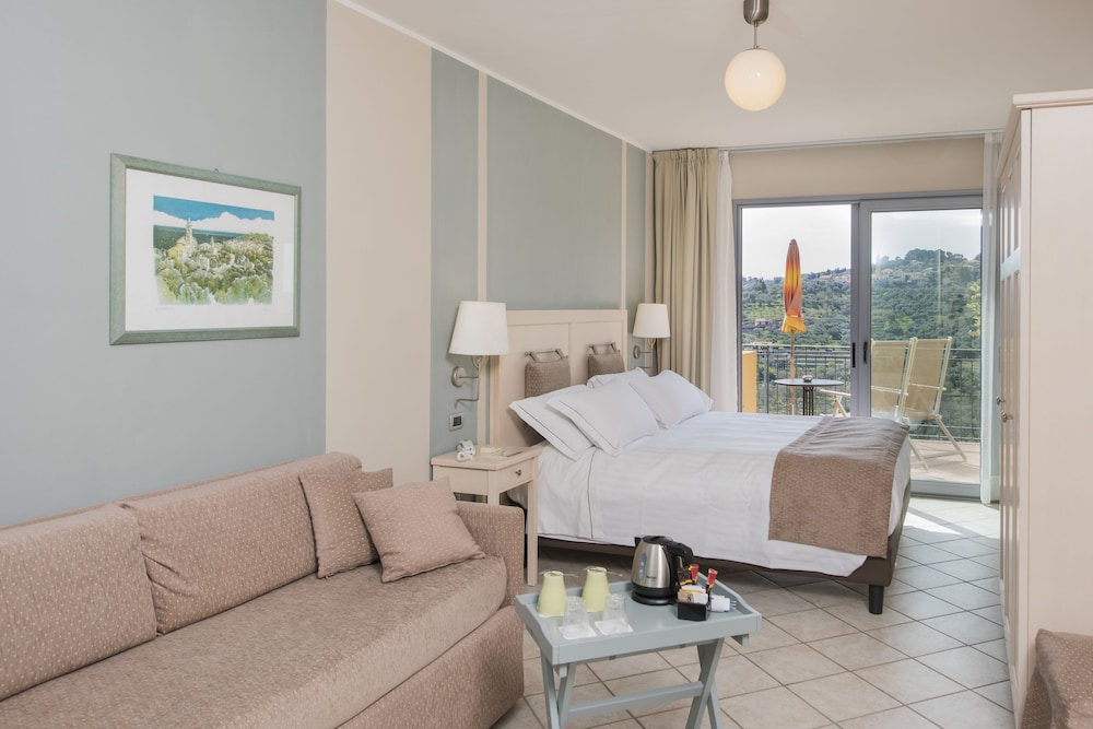 Hotel Liliana Diano Marina 15/50
