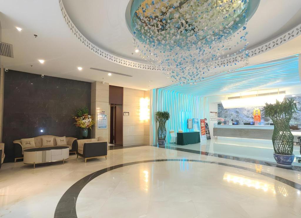 Sanya International 11/64