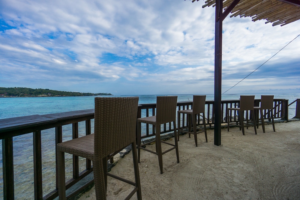 Laguna Reef Huts 49/70