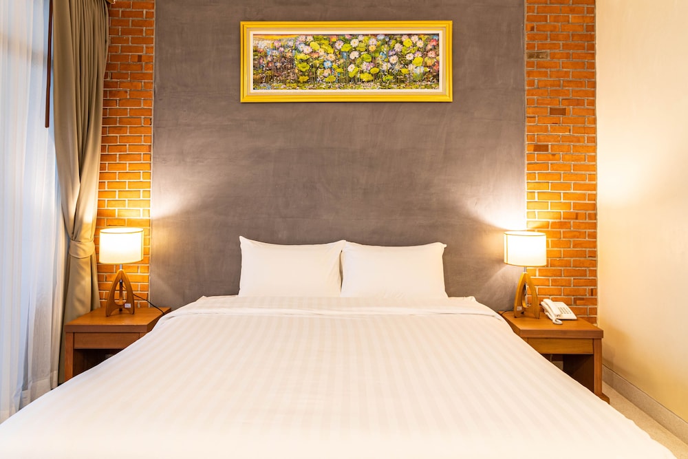 Sea Sand Sun Hua Hin Resort 10/50