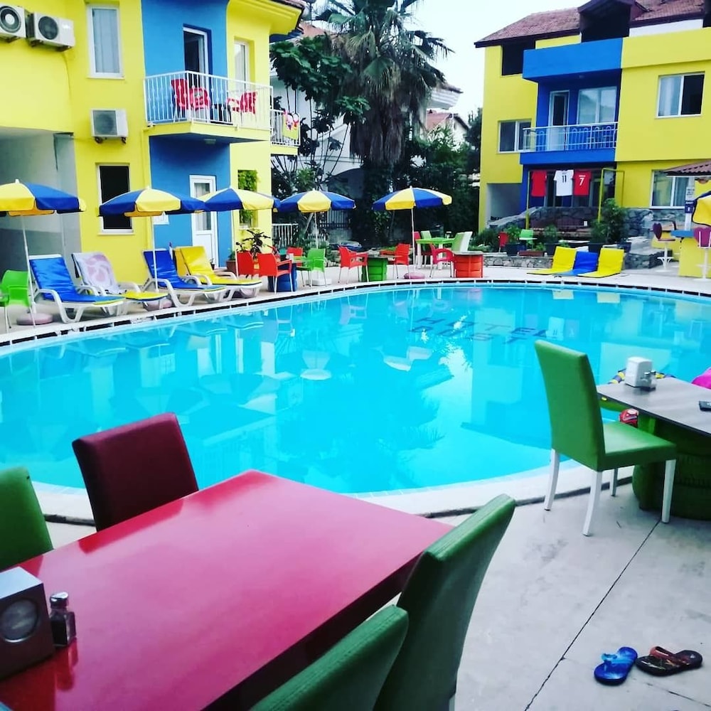 Dost Hotel 14/22