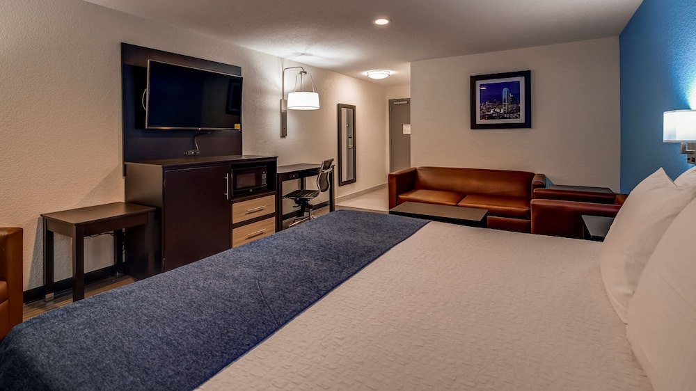 Surestay Plus Hotel By Best Western Humble 9/33