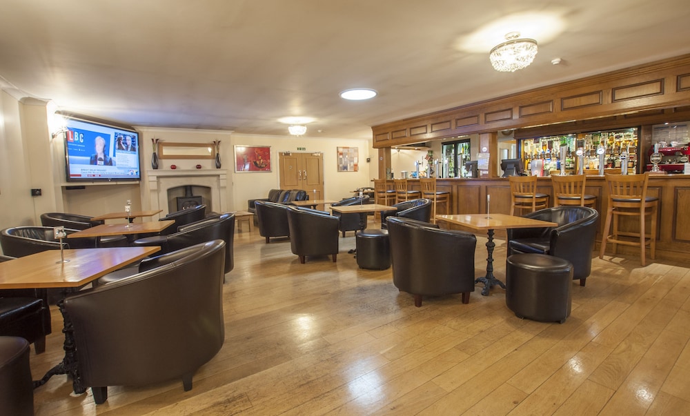 Exeter Court Hotel 41/66