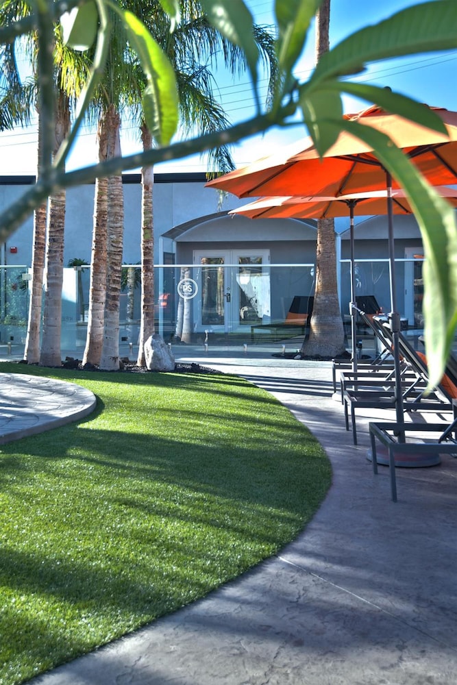 The Palm Springs Hotel 8/53