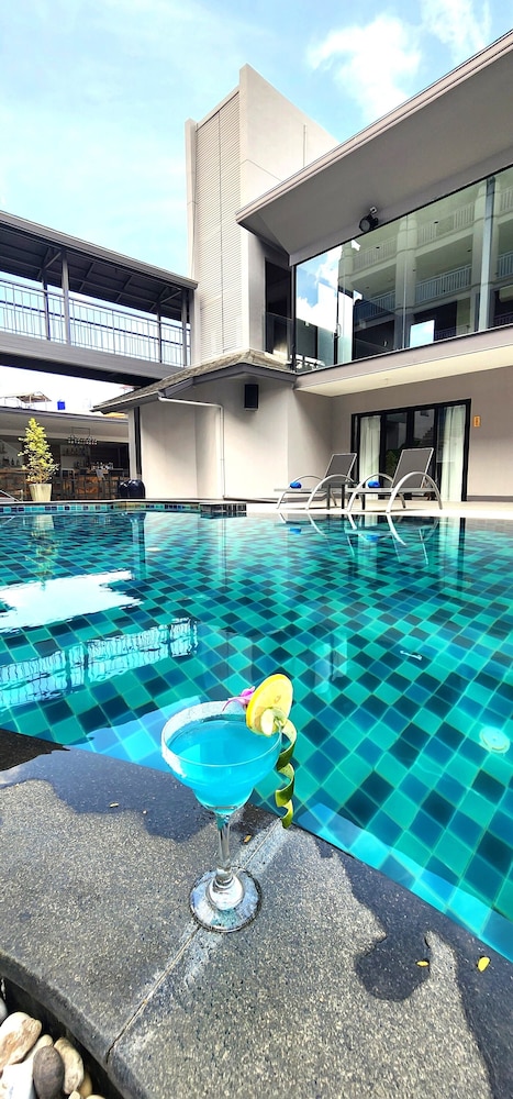 Amalthea Hotel 42/50