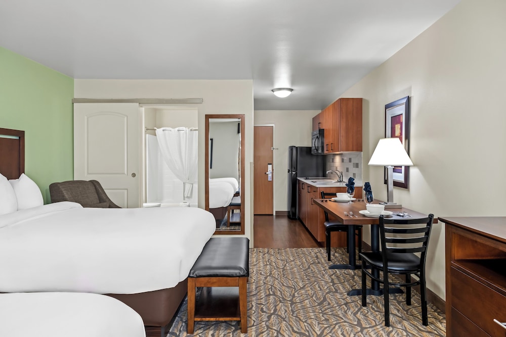 Ledgestone Hotel Vernal 29/63