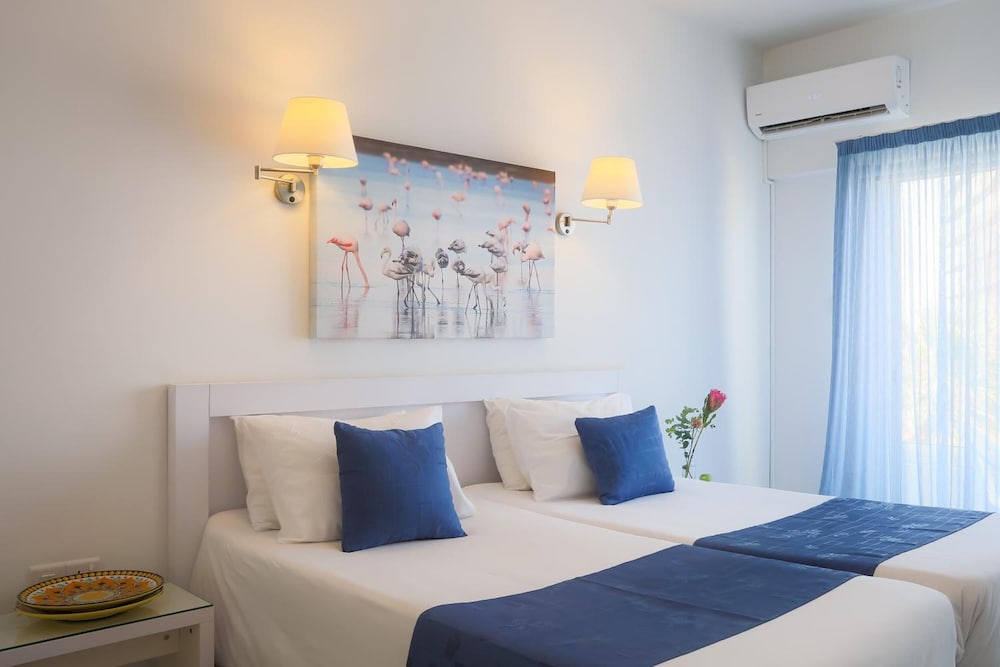 Mikes Kanarium City Hotel 30/57