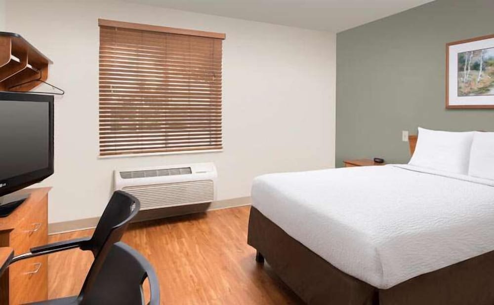 Extended Stay America Select Suites - Phoenix - West 28/52