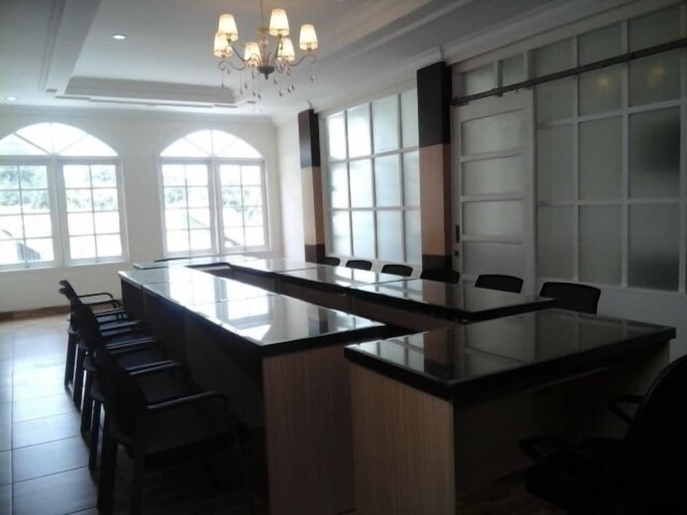 Griya Nendra Hotel 31/50