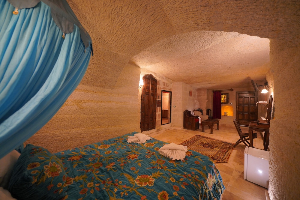 Travel Inn Cave Hotel 43/49