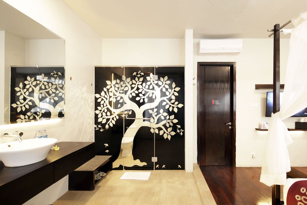 Signature, Pool, Loft, Villa, King Bed