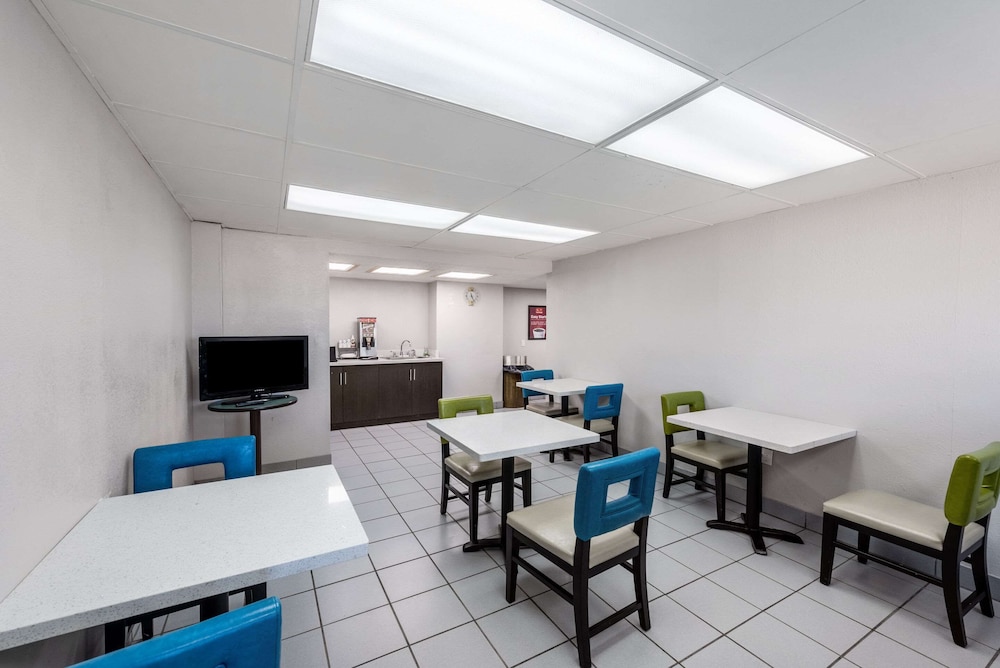 restaurant-cafeteria