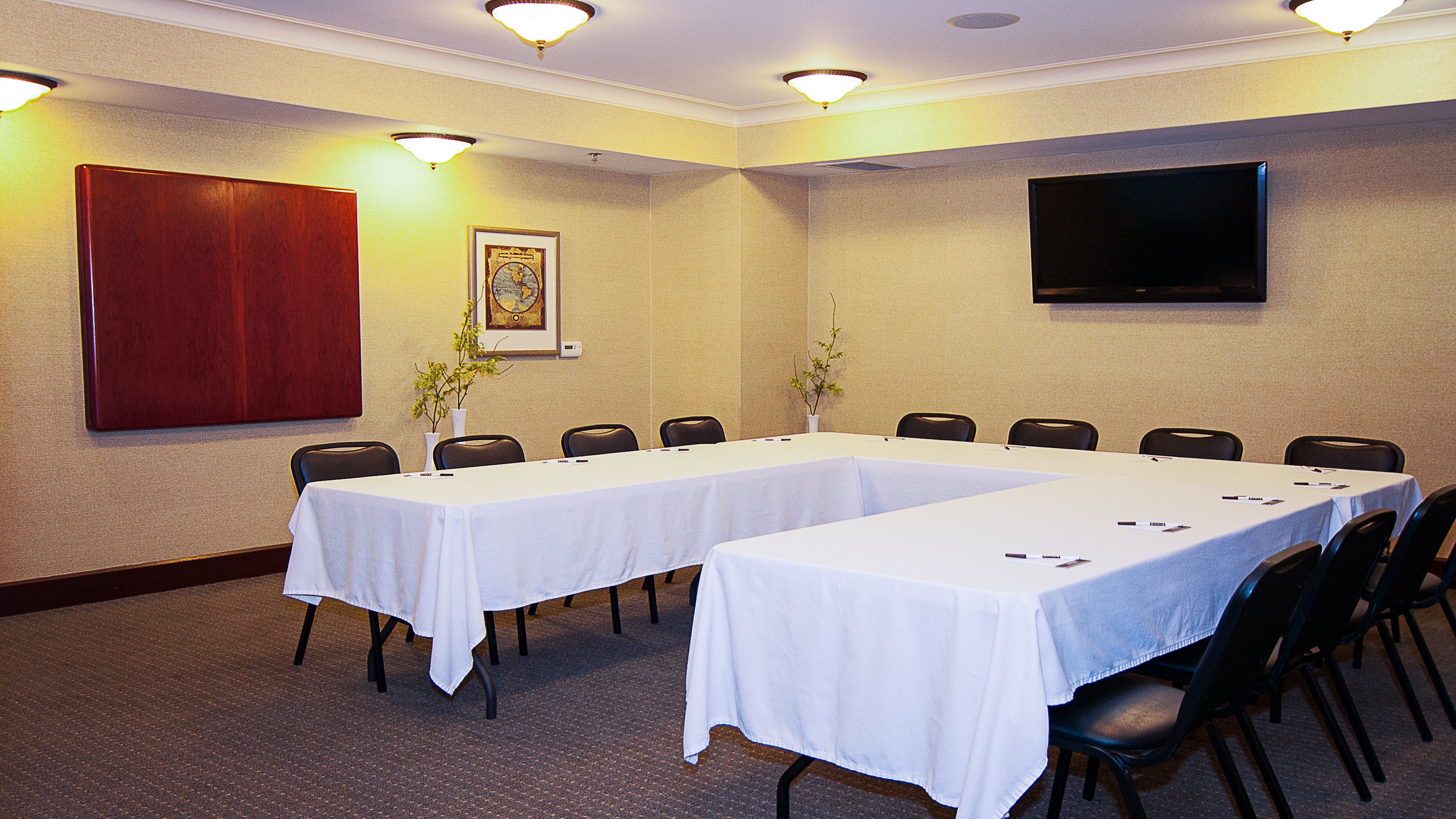 Staybridge Suites Wichita 69/79