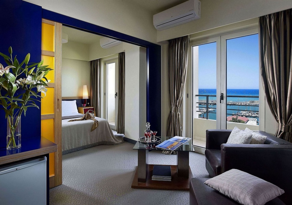Lato Boutique Hotel 24/40