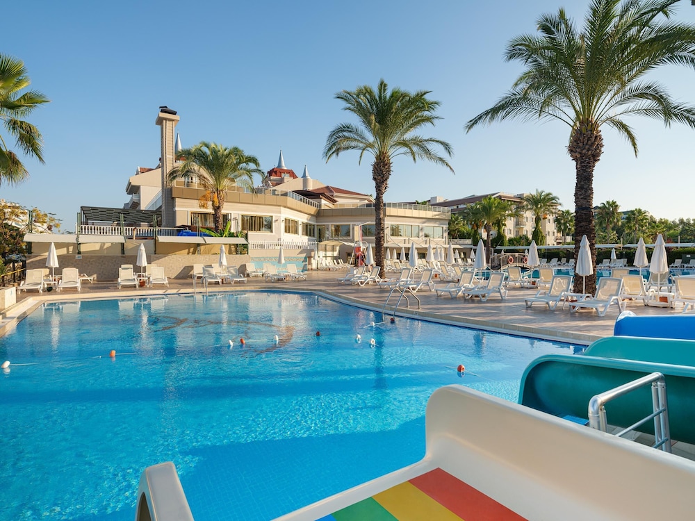 Aydinbey Famous Resort 36/62