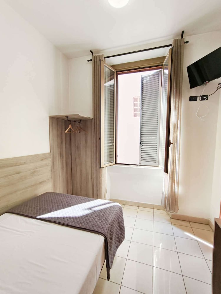 Hotel Mondial 15/55