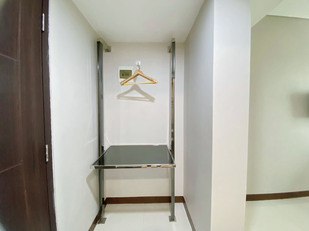 Verse Lite Hotel Gajah Mada 38/67