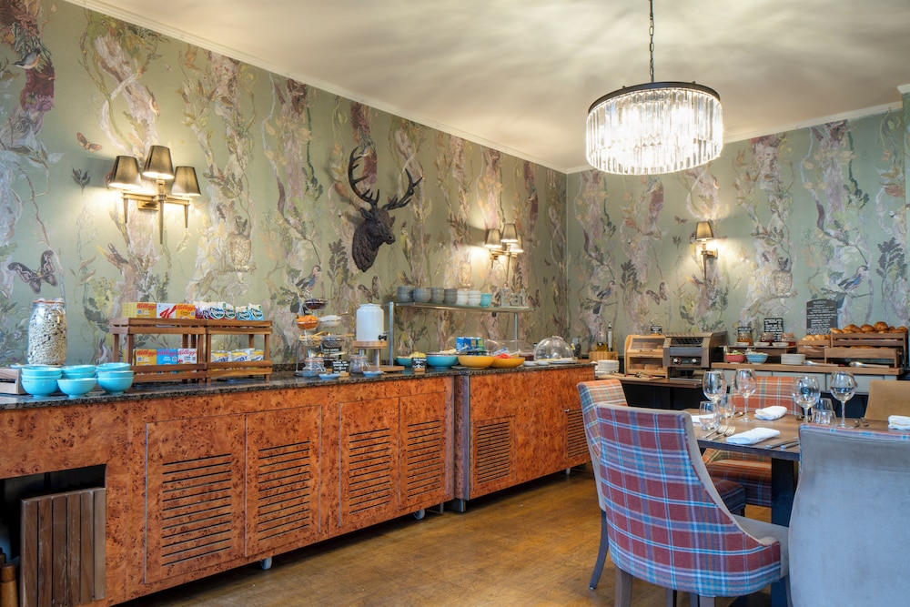 Forest Park Hotel 3/50