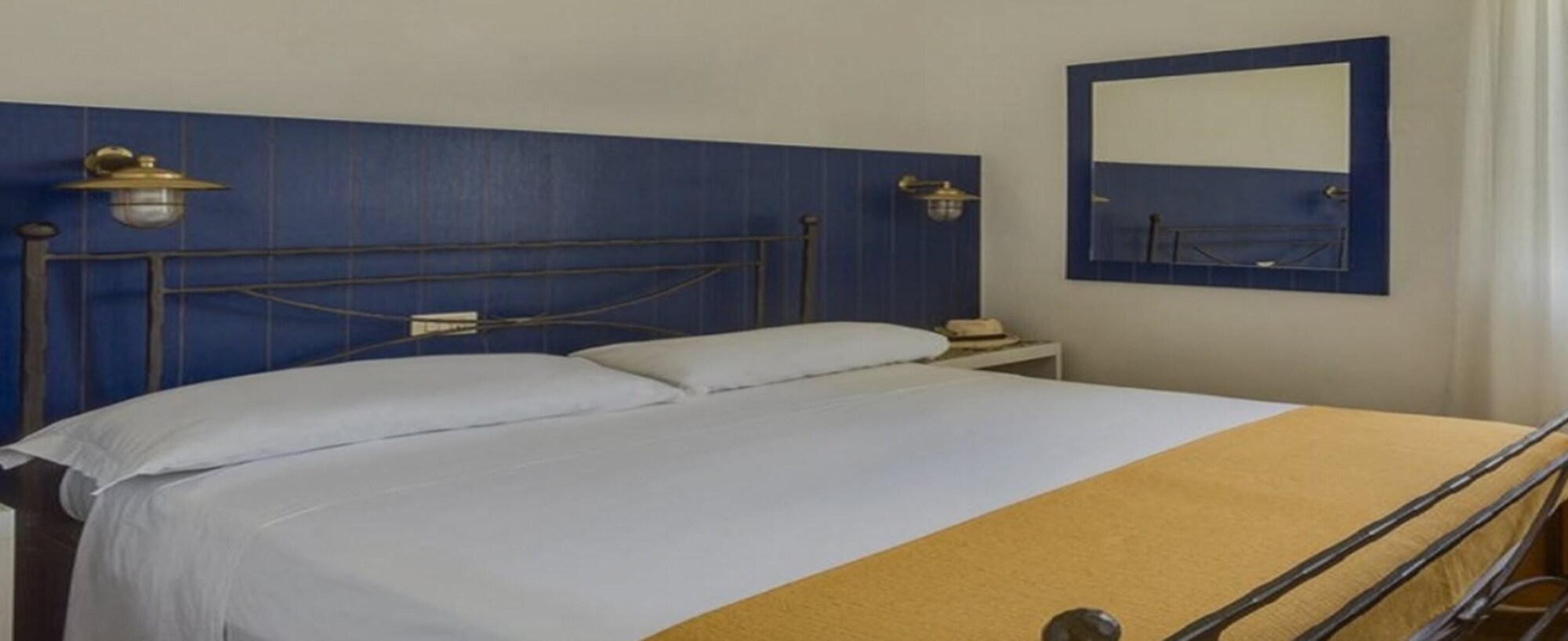 غرفة اقتصادية بسرير فردي بإطلالة على البحر، Hotel Torre Dei Borboni 2/9