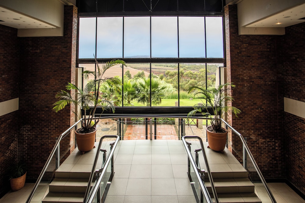 Caledon Hotel Spa And Casino 25/55