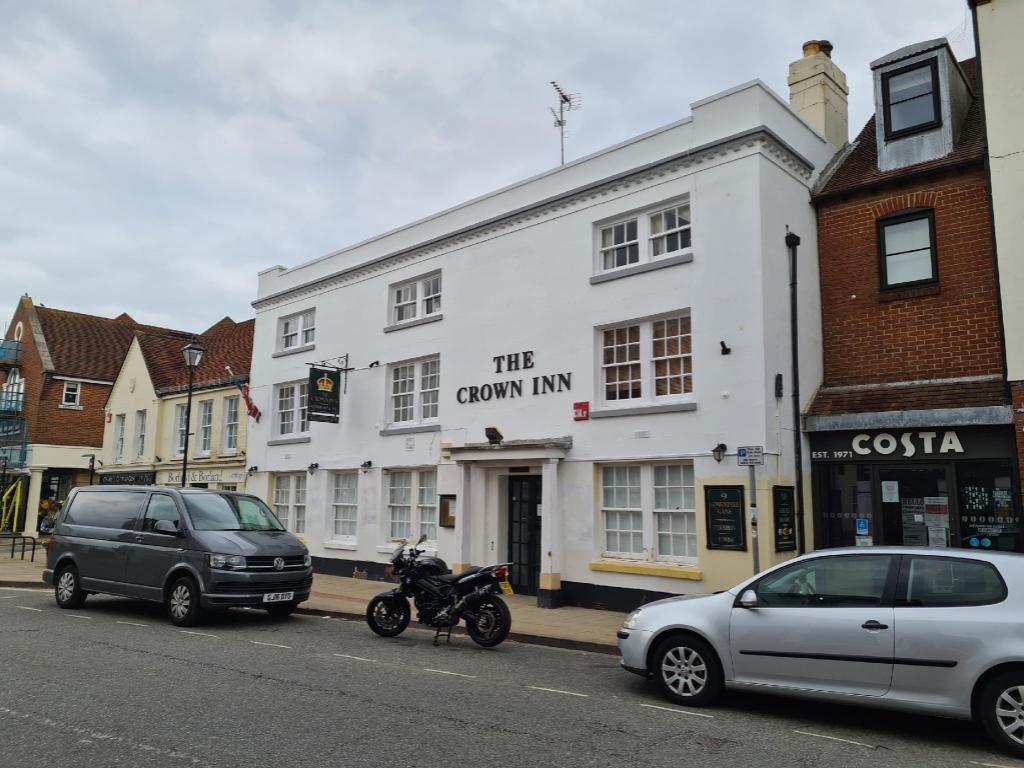 The Crown Hotel 31/33