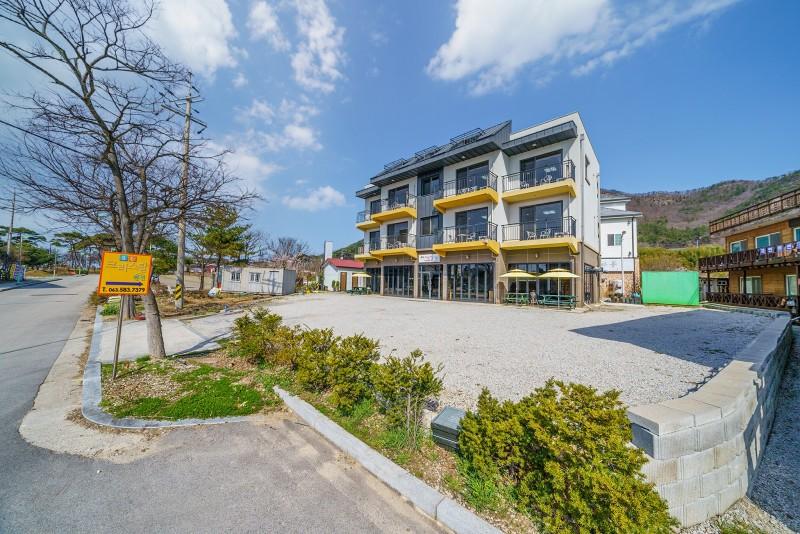 Buan Mohyang Crystal Pension 19/24