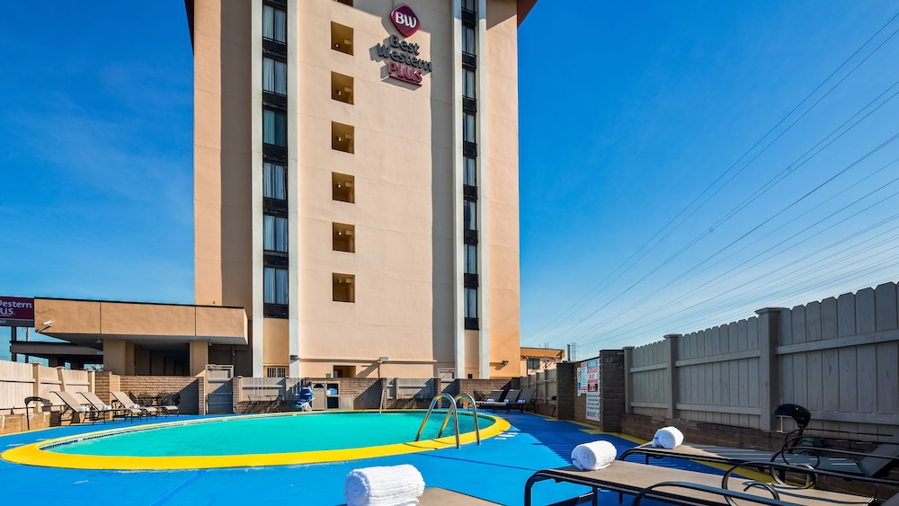 Best Western Plus Grosvenor Airport Hotel 1/48