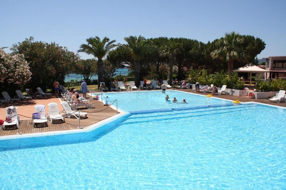 Free Beach Club 20/42