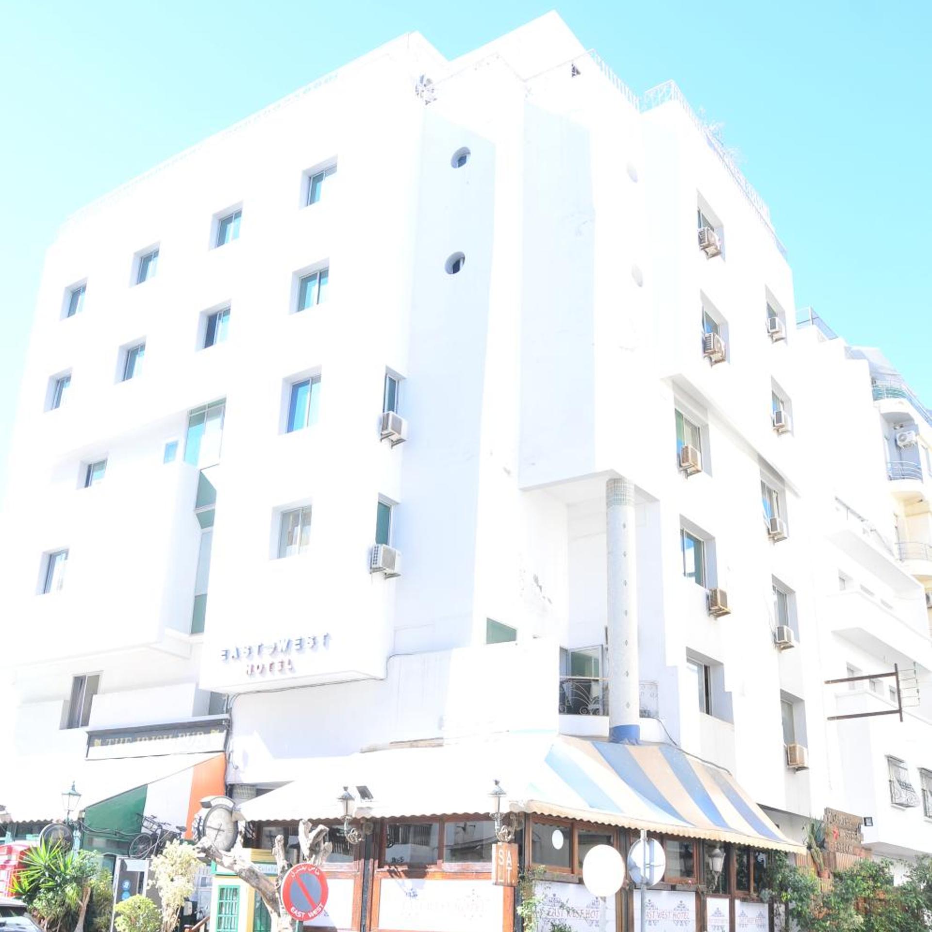 Hotel East West 1/50