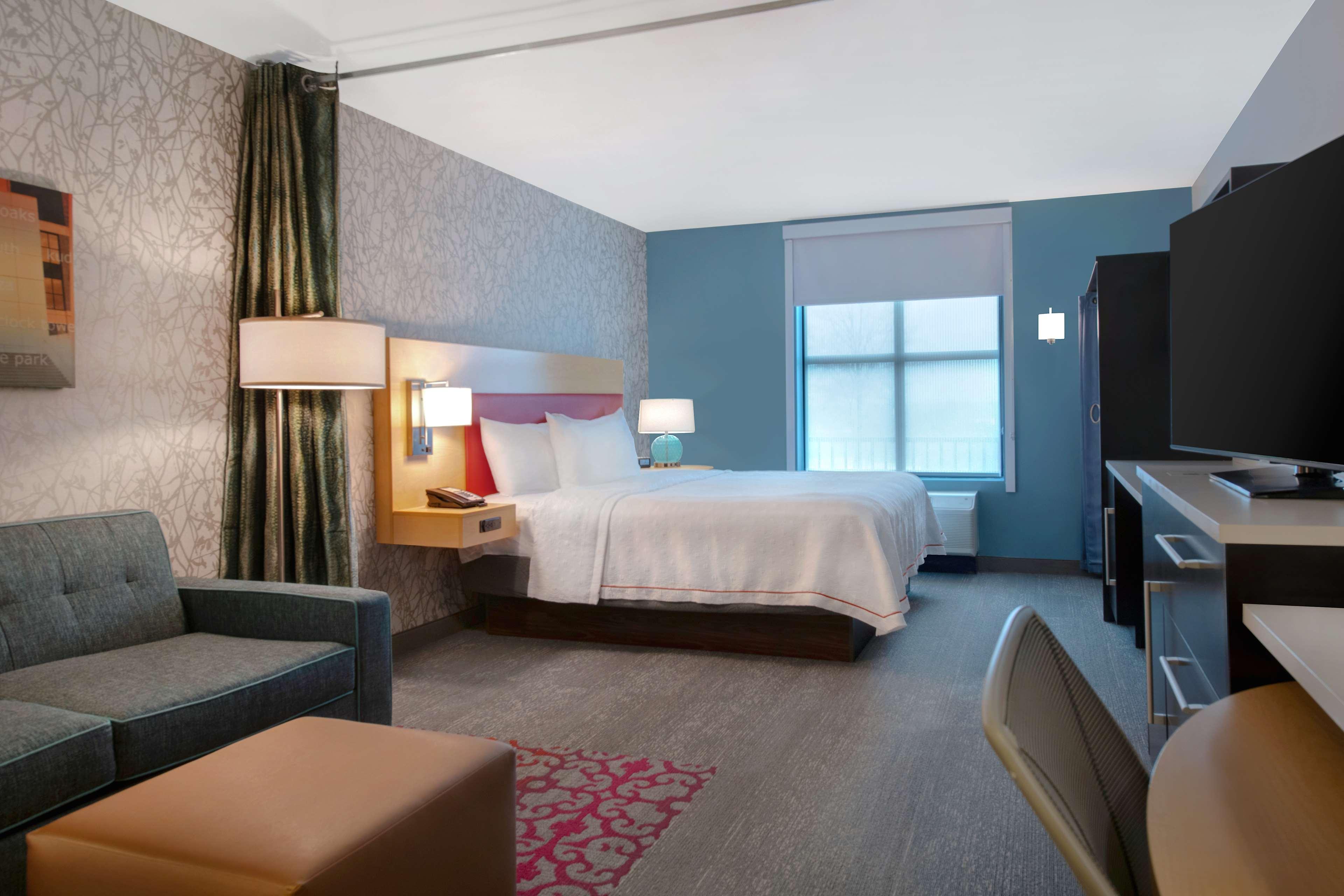 STUDIO, SUITE, KING BED, ACCESSIBLE